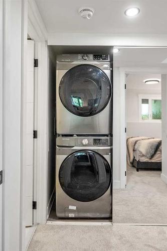 106-11010 Bonaventure Drive Se, Calgary, AB - Indoor Photo Showing Laundry Room