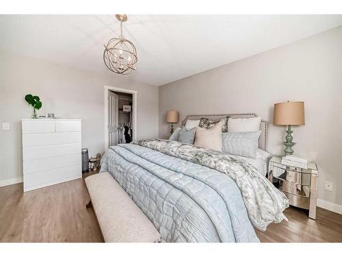 95 Elgin Drive Se, Calgary, AB - Indoor Photo Showing Bedroom