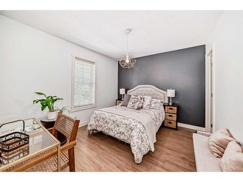 95 Elgin Drive Se, Calgary, AB - Indoor Photo Showing Bedroom