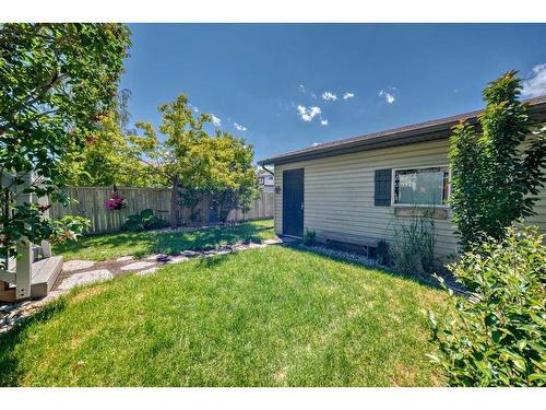 95 Elgin Drive Se, Calgary, AB - Outdoor