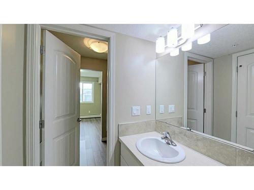 2305-130 Panatella Street Nw, Calgary, AB - Indoor Photo Showing Bathroom