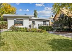 1612 49 Avenue SW Calgary, AB T2T 2T7