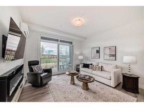 112-30 Sage Hill Walk Nw, Calgary, AB - Indoor Photo Showing Living Room