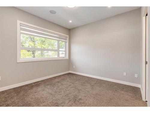 2323 1 Street Nw, Calgary, AB - Indoor Photo Showing Other Room