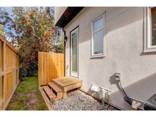 2323 1 Street Nw, Calgary, AB - Outdoor With Exterior