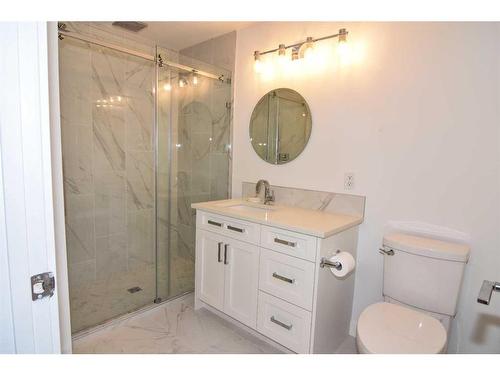 50 Discovery Ridge Road Sw, Calgary, AB - Indoor Photo Showing Bathroom