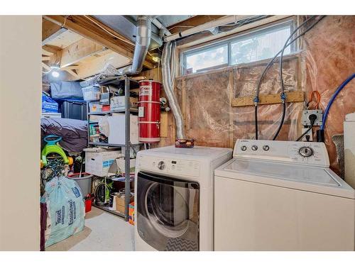 59 Rivercrest Circle Se, Calgary, AB - Indoor Photo Showing Laundry Room