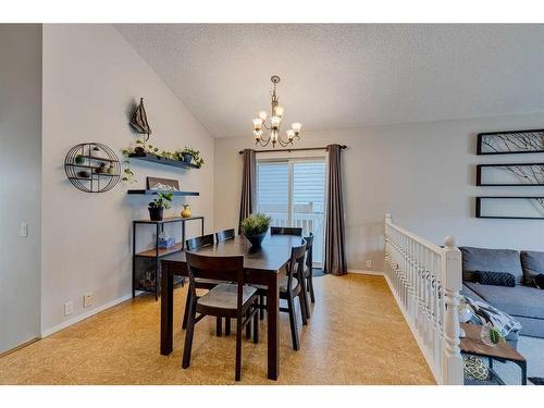 59 Rivercrest Circle Se, Calgary, AB - Indoor Photo Showing Dining Room