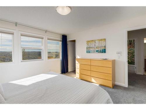 170 Panamount Road Nw, Calgary, AB - Indoor Photo Showing Bedroom