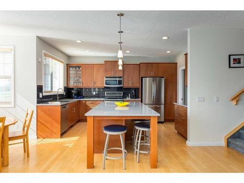 170 Panamount Road Nw, Calgary, AB - Indoor Photo Showing Kitchen