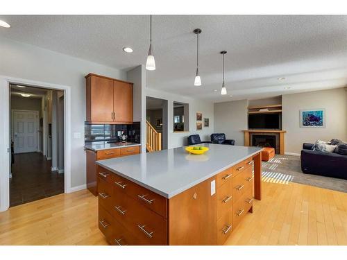 170 Panamount Road Nw, Calgary, AB - Indoor Photo Showing Kitchen