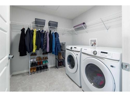 1401-42 Cranbrook Gardens Se, Calgary, AB - Indoor Photo Showing Laundry Room