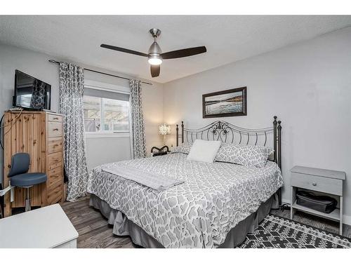 164 Falchurch Road Ne, Calgary, AB - Indoor Photo Showing Bedroom