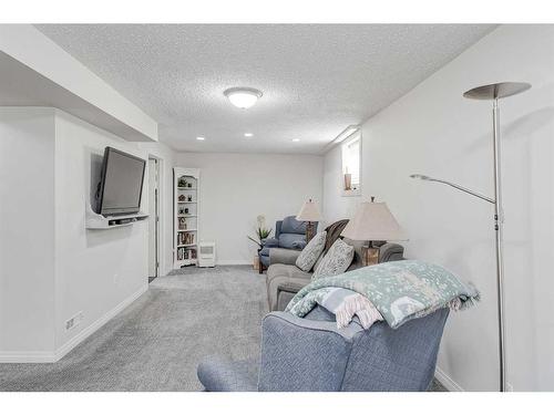 164 Falchurch Road Ne, Calgary, AB - Indoor