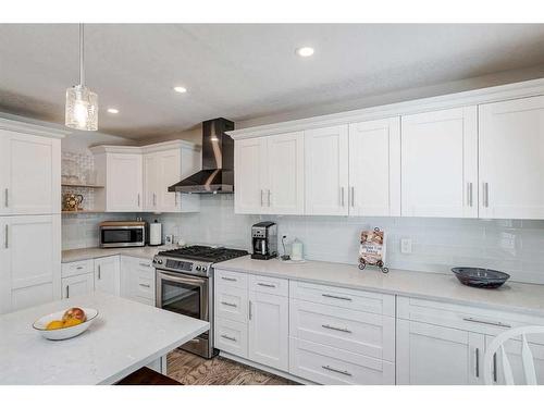 164 Falchurch Road Ne, Calgary, AB - Indoor Photo Showing Kitchen