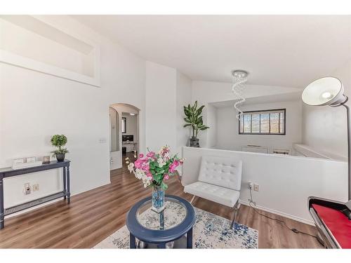 182 Panatella Circle Nw, Calgary, AB - Indoor Photo Showing Living Room