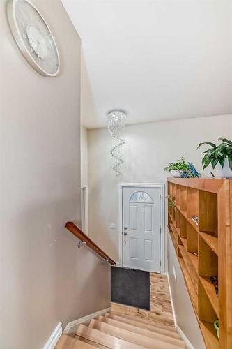 1131 Ranchlands Boulevard Nw, Calgary, AB - Indoor Photo Showing Other Room