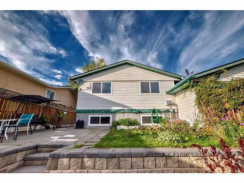 1131 Ranchlands Boulevard Nw, Calgary, AB - Outdoor