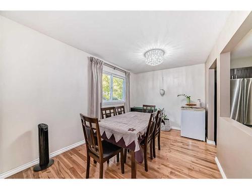 1131 Ranchlands Boulevard Nw, Calgary, AB - Indoor Photo Showing Dining Room