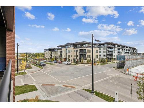 212-4275 Norford Avenue Nw, Calgary, AB - Outdoor