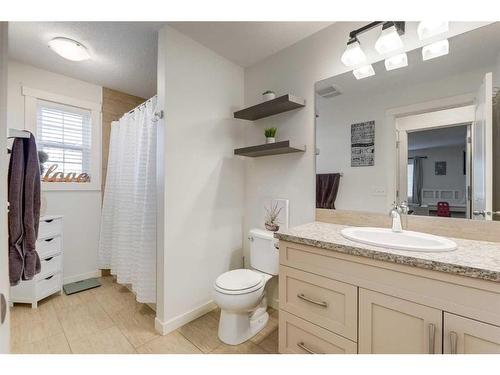 576-500 Harrison Court, Crossfield, AB - Indoor Photo Showing Bathroom