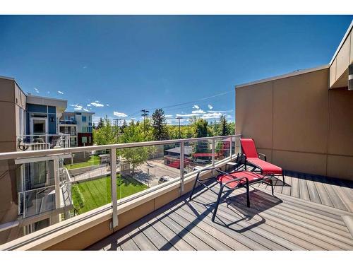 2007 1 Avenue Nw, Calgary, AB - Outdoor With Balcony With Exterior