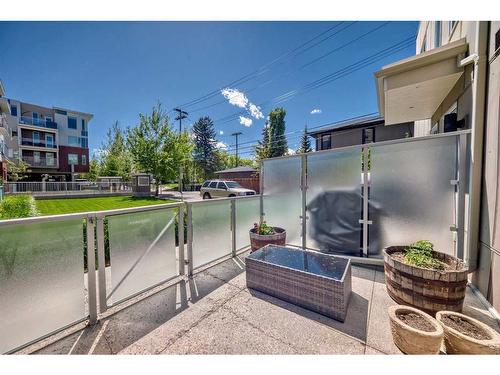 2007 1 Avenue Nw, Calgary, AB - Outdoor With Balcony