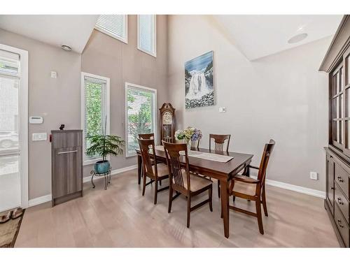 2007 1 Avenue Nw, Calgary, AB - Indoor Photo Showing Dining Room