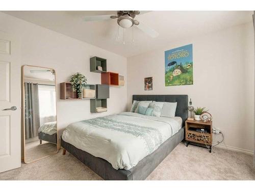 2805 4 Avenue Nw, Calgary, AB - Indoor Photo Showing Bedroom