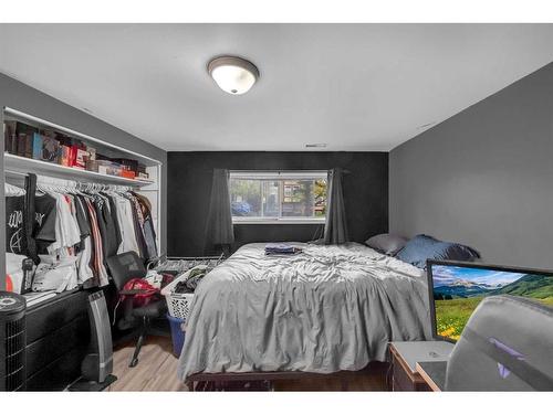 3323 Temple Way Ne, Calgary, AB - Indoor Photo Showing Bedroom