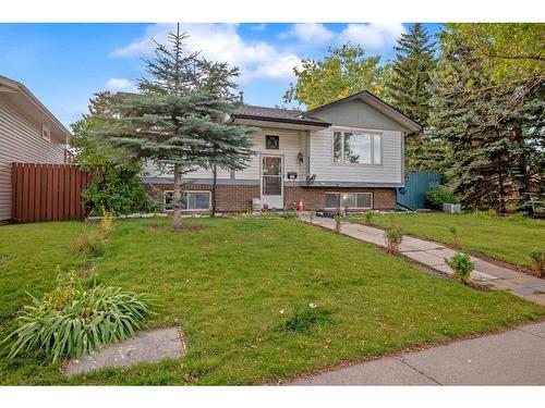 3323 Temple Way Ne, Calgary, AB - Outdoor