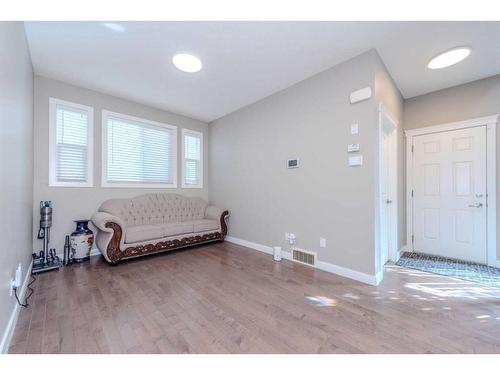 509 Saddlelake Drive Ne, Calgary, AB - Indoor Photo Showing Bedroom