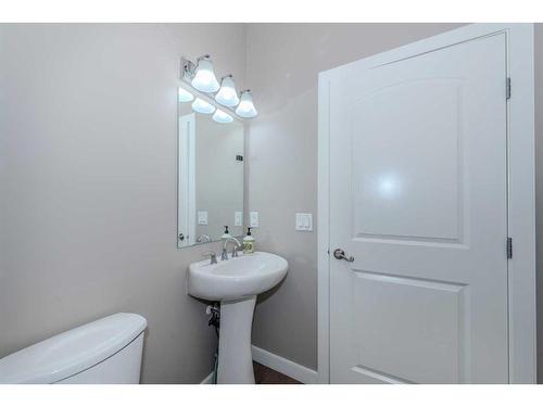 509 Saddlelake Drive Ne, Calgary, AB - Indoor Photo Showing Bathroom