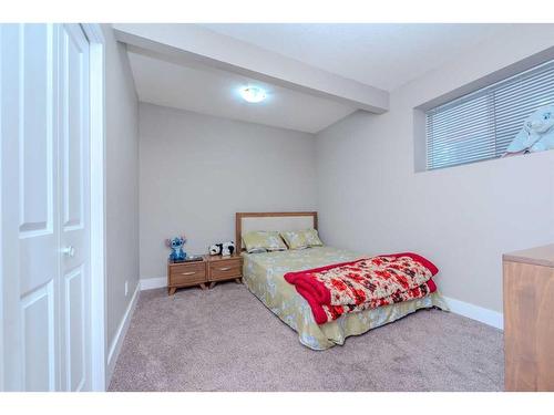 509 Saddlelake Drive Ne, Calgary, AB - Indoor Photo Showing Bedroom