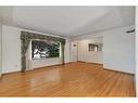 3416 Charleswood Crescent Nw, Calgary, AB  - Indoor Photo Showing Living Room 