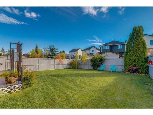 67 Somercrest Close Sw, Calgary, AB - Outdoor With Backyard