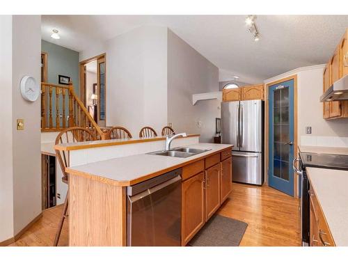 67 Somercrest Close Sw, Calgary, AB - Indoor Photo Showing Kitchen With Double Sink