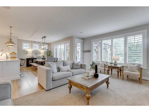 163 Auburn Sound Manor Se, Calgary, AB - Indoor Photo Showing Living Room