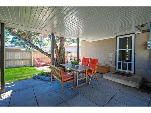 3923 Brooklyn Crescent Nw, Calgary, AB - Outdoor With Deck Patio Veranda With Exterior