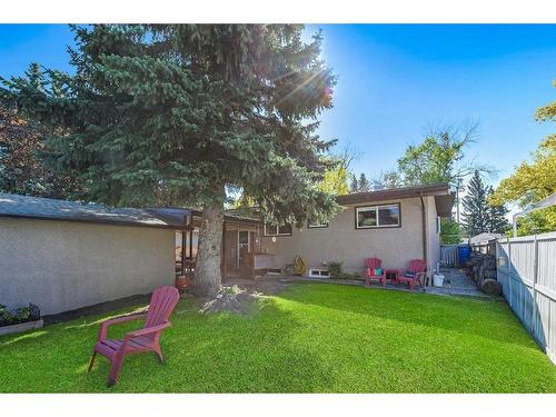 3923 Brooklyn Crescent Nw, Calgary, AB - Outdoor