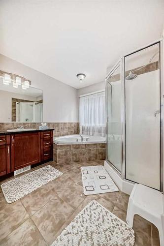 67 Sherwood Common Nw, Calgary, AB - Indoor Photo Showing Bathroom