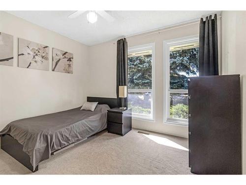 124 Midpark Drive Se, Calgary, AB - Indoor Photo Showing Bedroom