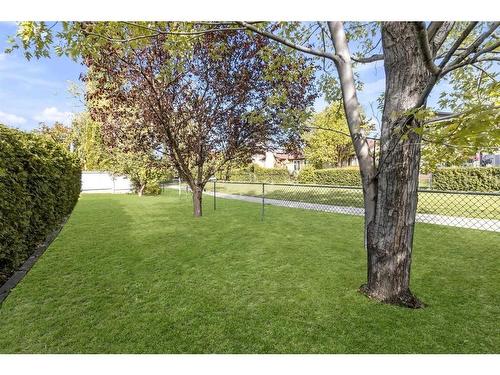 124 Midpark Drive Se, Calgary, AB - Outdoor