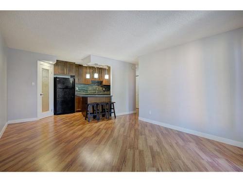 210-515 57 Avenue Sw, Calgary, AB - Indoor