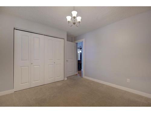 210-515 57 Avenue Sw, Calgary, AB - Indoor Photo Showing Other Room