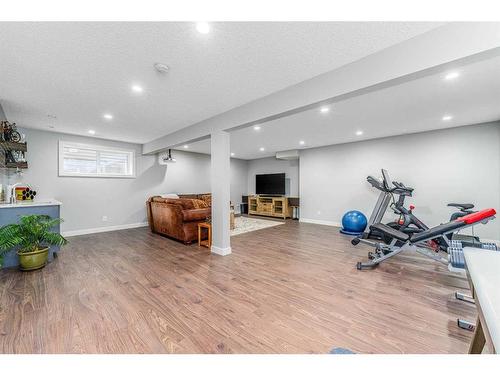 11 Aspen Hills Close Sw, Calgary, AB - Indoor Photo Showing Gym Room