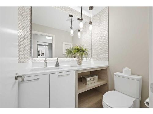 252 Sierra Madre Court Sw, Calgary, AB - Indoor Photo Showing Bathroom