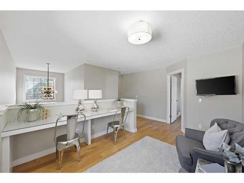 252 Sierra Madre Court Sw, Calgary, AB - Indoor