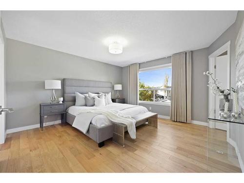 252 Sierra Madre Court Sw, Calgary, AB - Indoor Photo Showing Bedroom