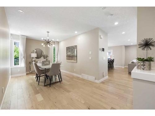 252 Sierra Madre Court Sw, Calgary, AB - Indoor Photo Showing Dining Room